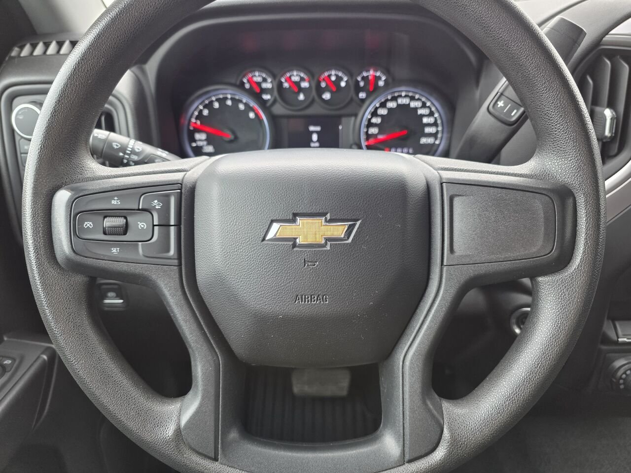 2022 Chevrolet Silverado 1500 Custom 4X4 White Mont-Laurier - photo #21