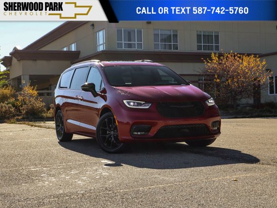 2026 Chrysler Pacifica Limited S Appearance Package 3.6L | Heated Seats Red