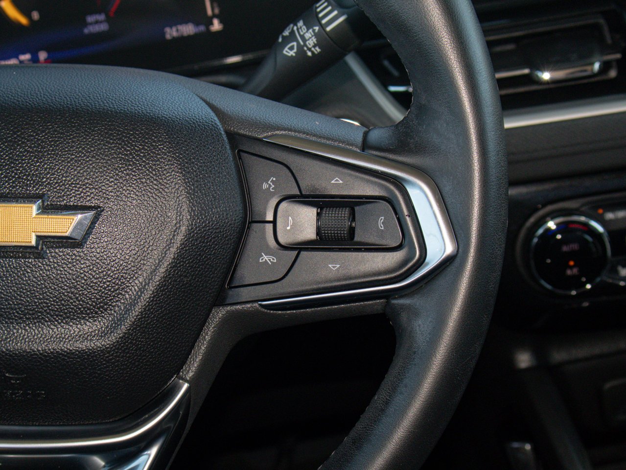 2024 Chevrolet Trailblazer AWD 4dr LT Grey Sherwood Park - photo #24