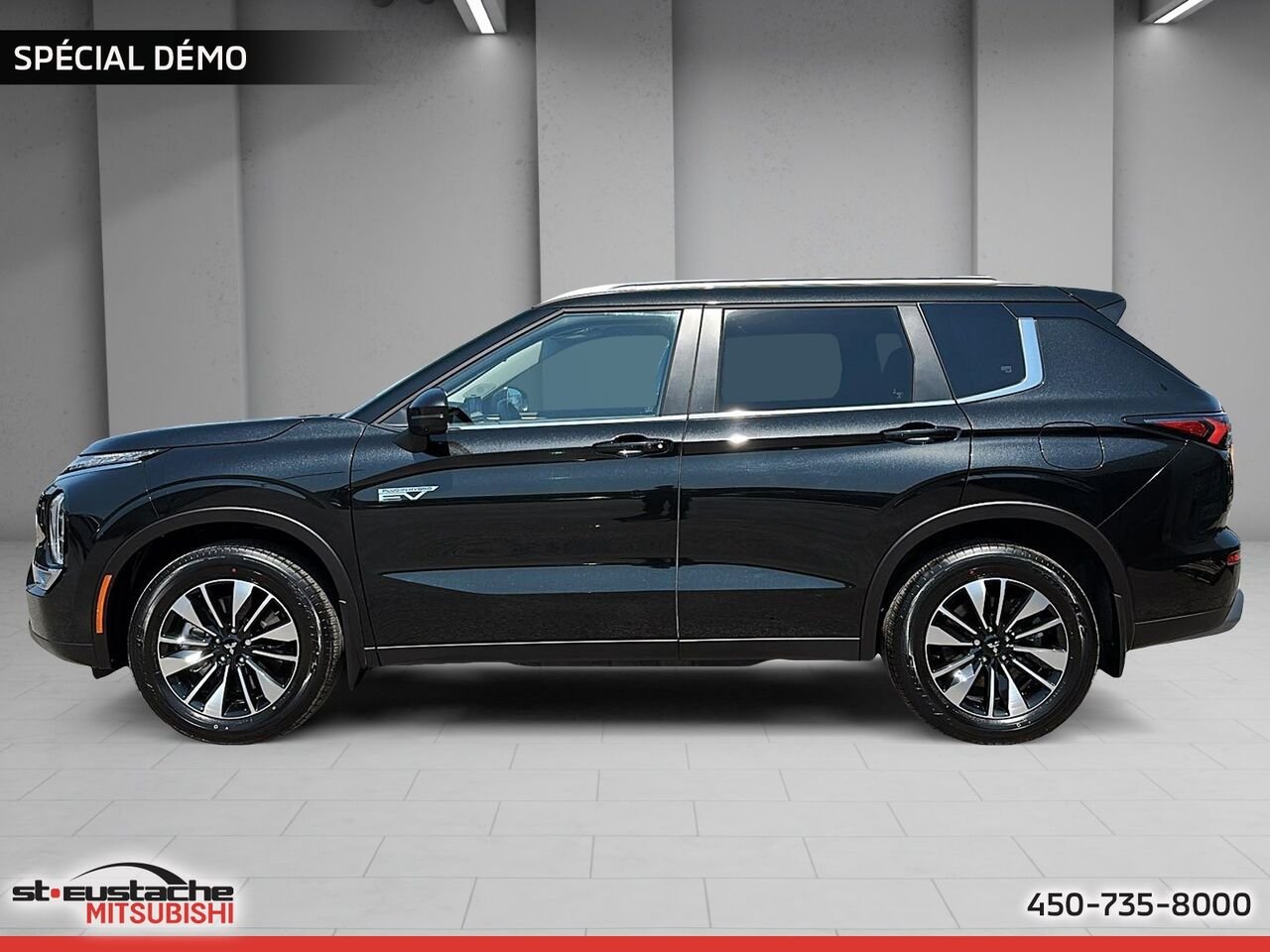 2026 Mitsubishi Outlander Plug-In Hybrid Black Diamond Premium Finish Saint-Eustache - photo #4