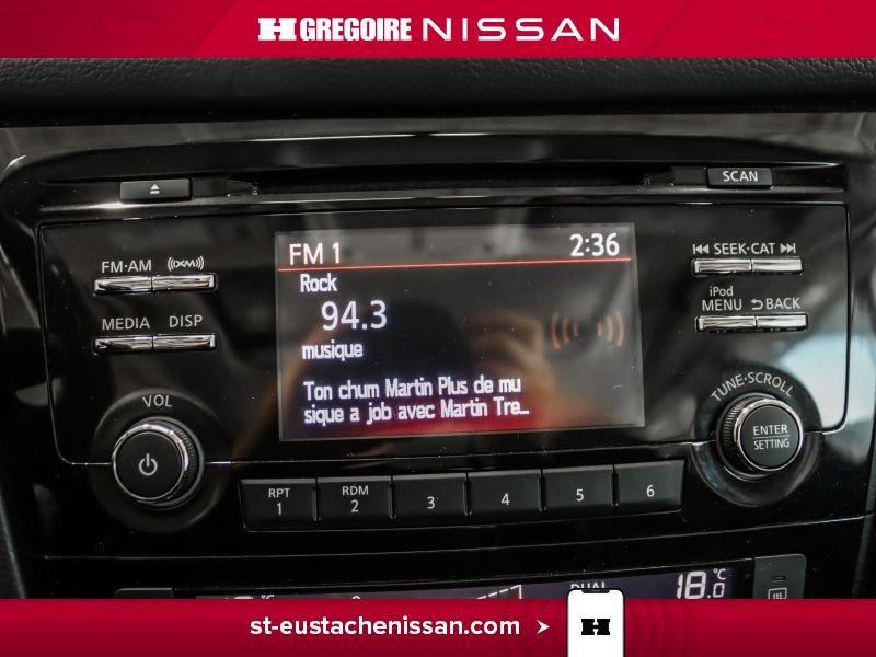 2017 Nissan Qashqai Red Laval - photo #18