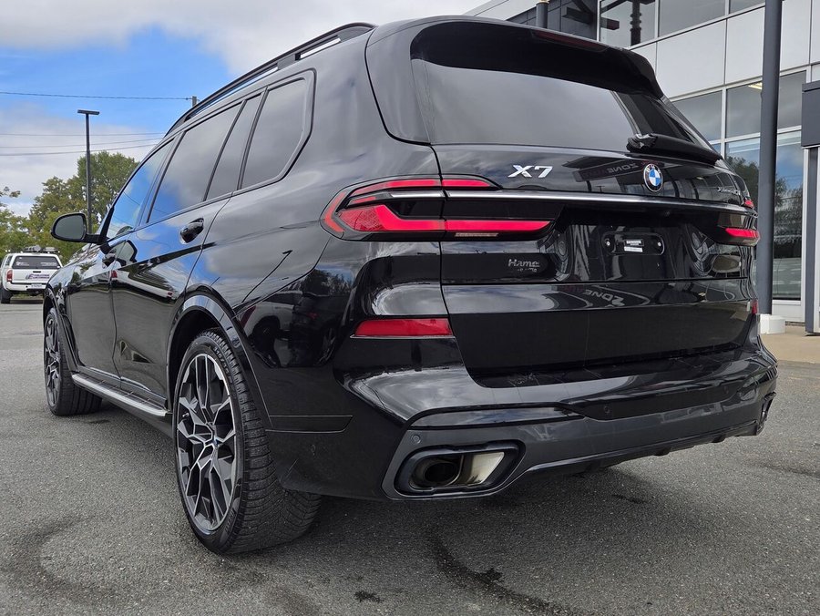 BMW X7 40i xDrive M Sport Pro + Beaucoup d'options 2023 Noir