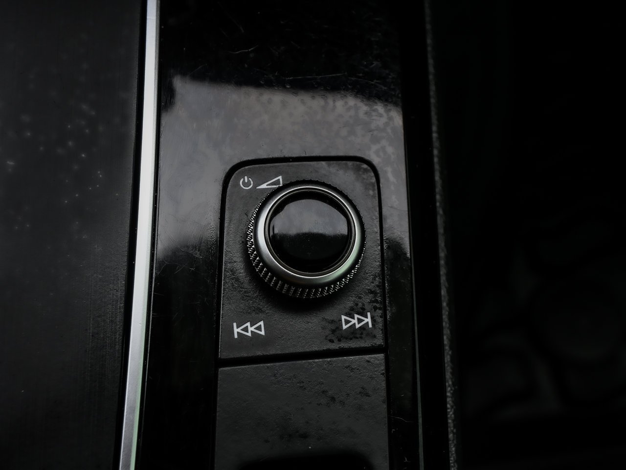 2019 Audi Q5 Progressiv 45 TFSI quattro Black Sherwood Park - photo #30