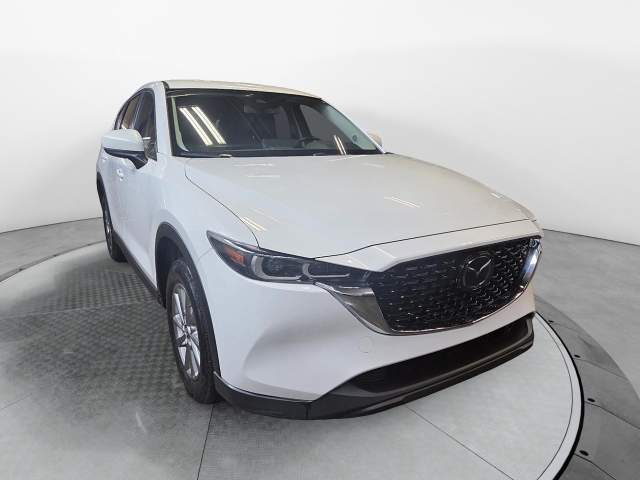 2023 Mazda CX-5 GS White Baie-Comeau - photo #1