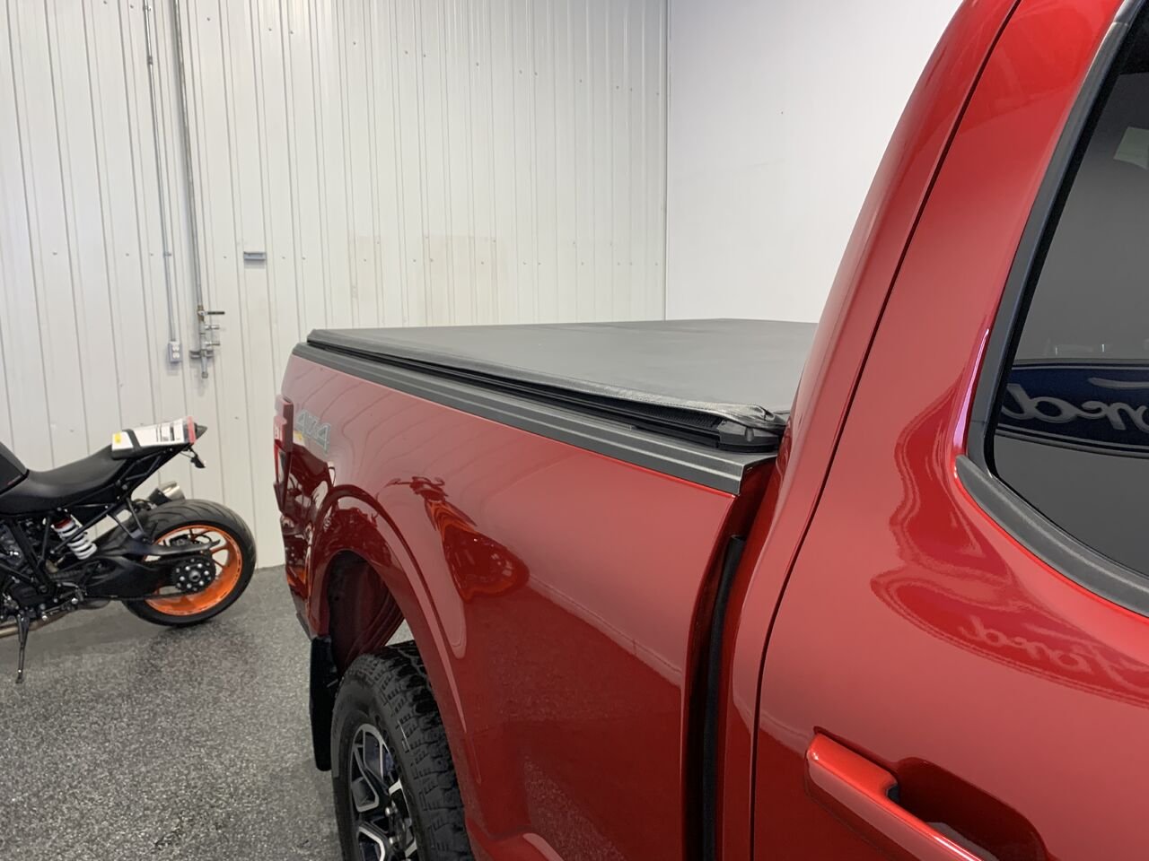 Ford F-150 F150 XLT 302A SPORT NAV REG VIT ADAPT 2024 Rouge Châteauguay - photo #5