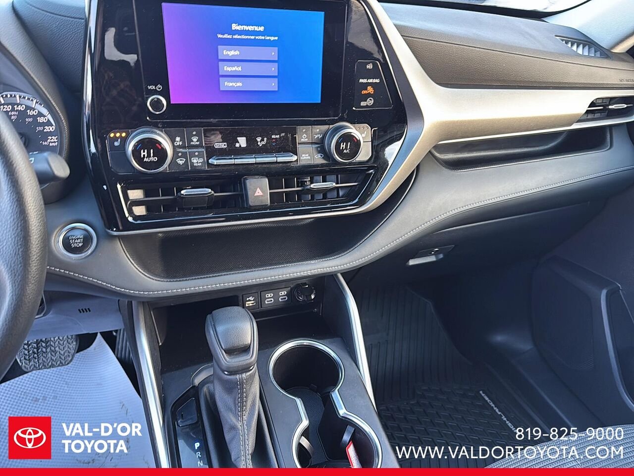 2024 Toyota Highlander LE AWD LE AWD Magnetic Grey Metallic Val-d'Or - photo #11