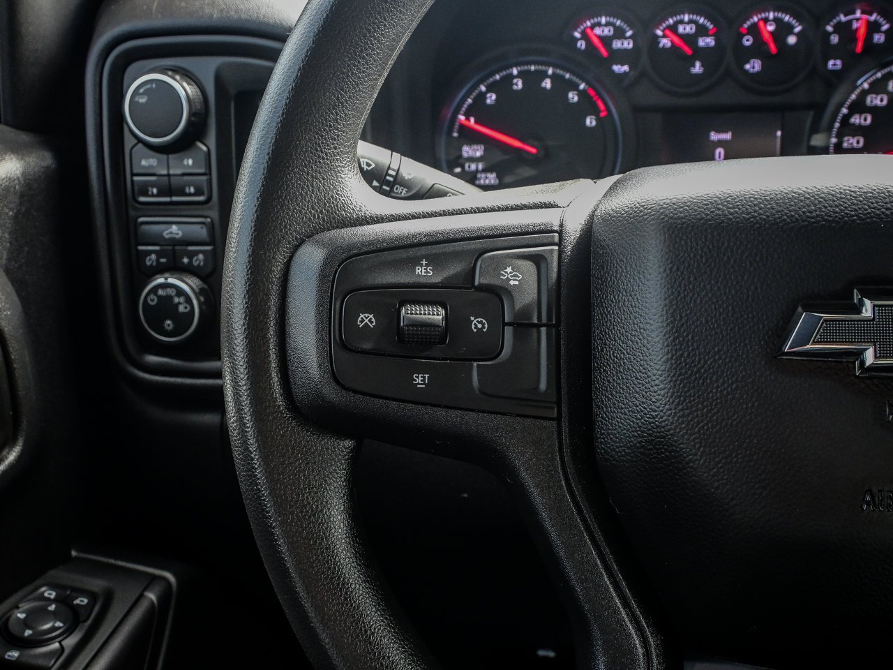 2024 Chevrolet Silverado 1500 4WD Crew Cab 147 Custom Trail Boss Grey Sherwood Park - photo #20