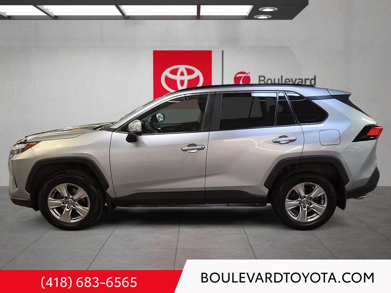 2022 Toyota RAV4 100457A-69 | XLE, AWD Silver Québec - photo #5