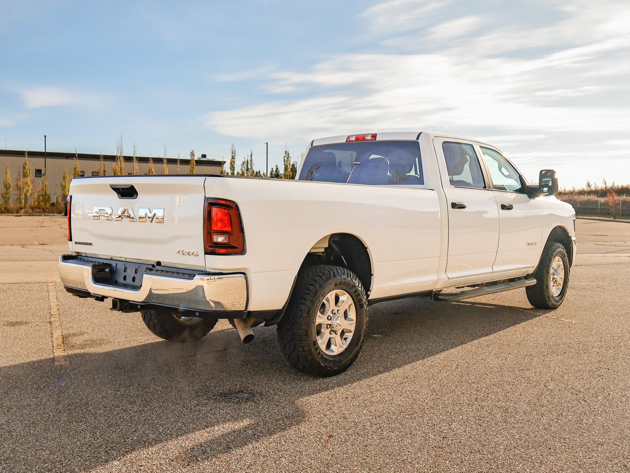2026 Ram 3500 Big Horn 4x4 Crew Cab 8' Box White Sherwood Park - photo #12
