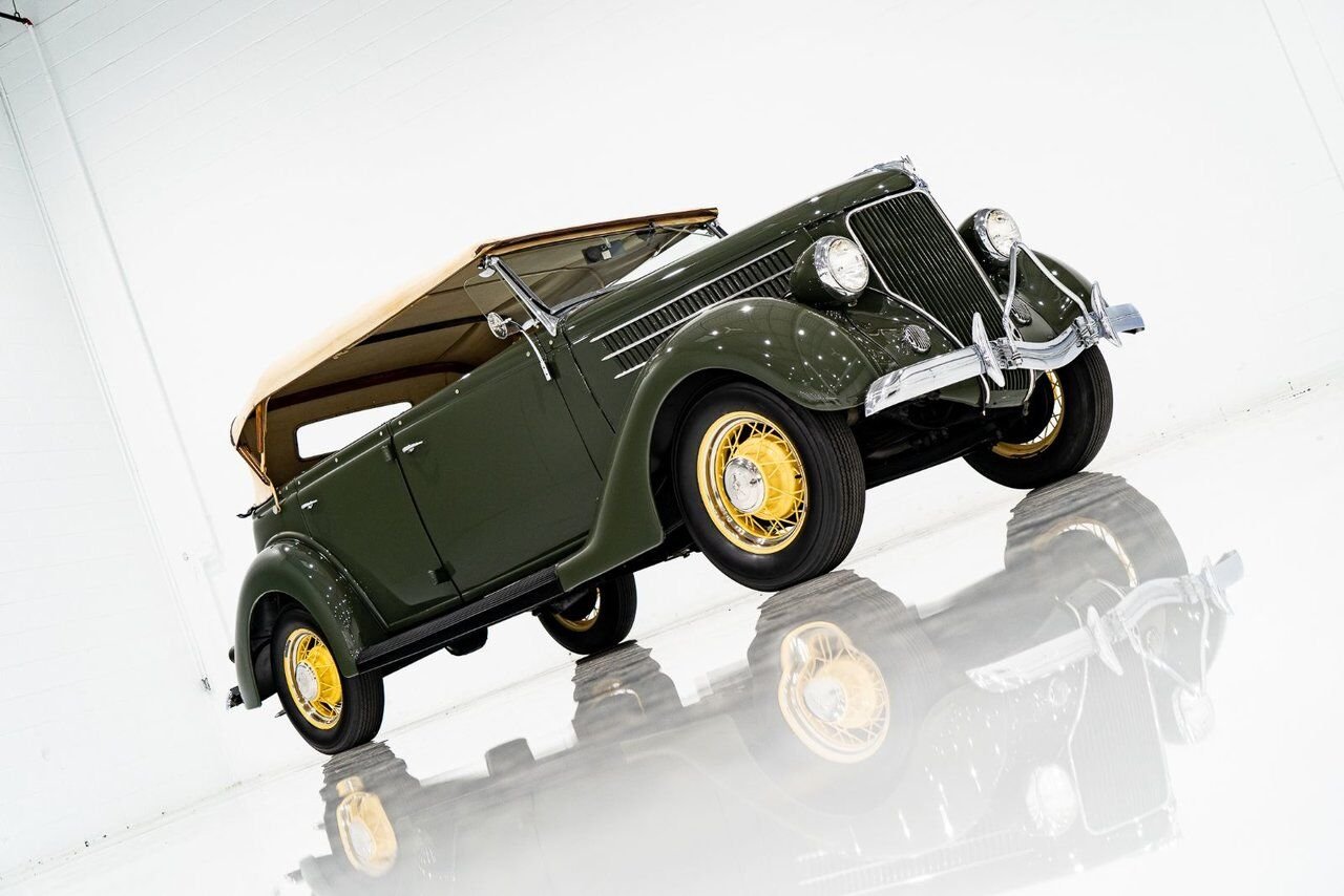 Ford Model 48 Phaeton PRIX EN USD | Beautifully presented in original condition 1936 Vert Montréal - photo #23