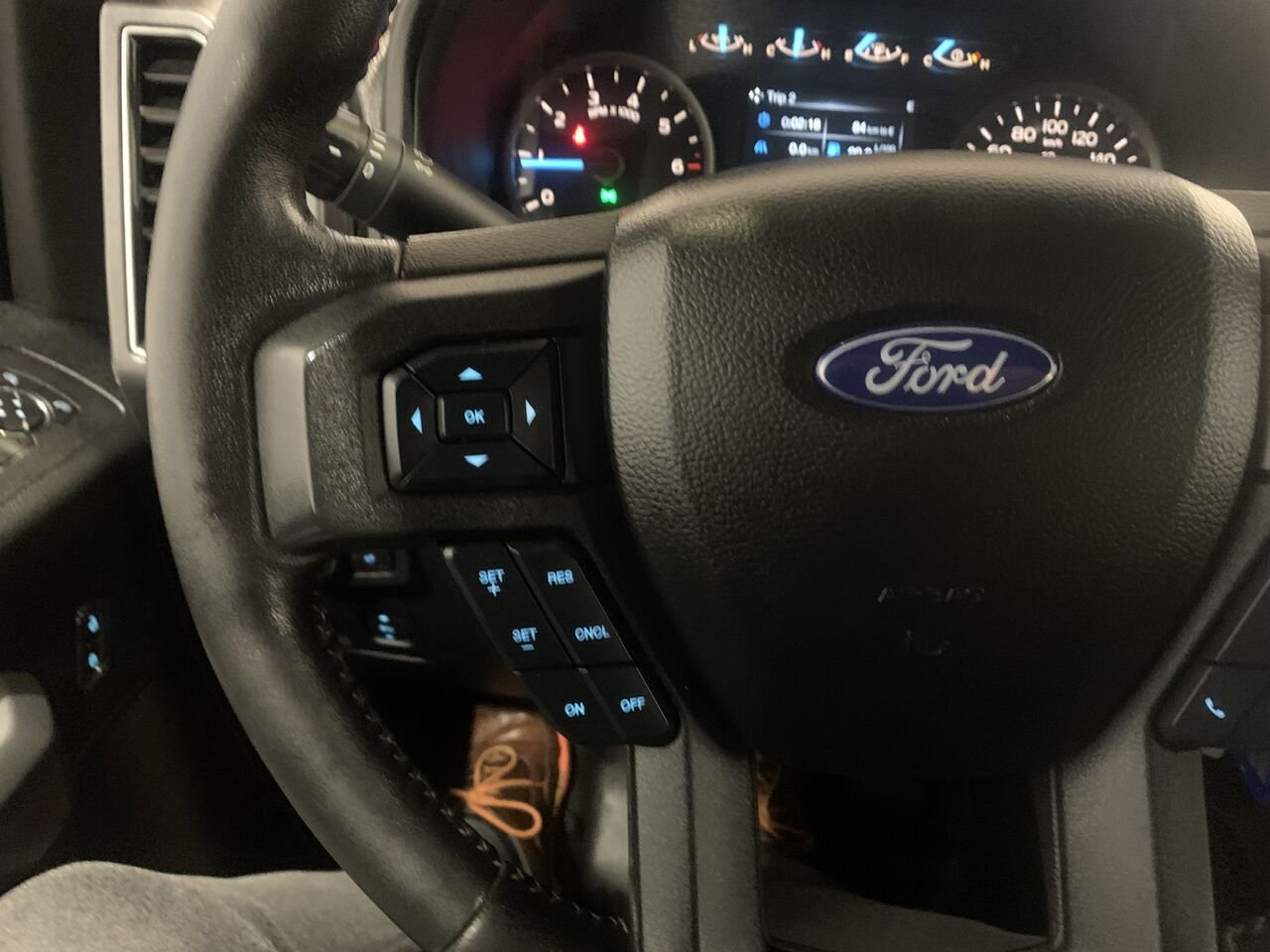 Ford F-150 SUPERCREW XLT XLT, SPORT, 302A, 5.0L 2018 Noir Châteauguay - photo #38