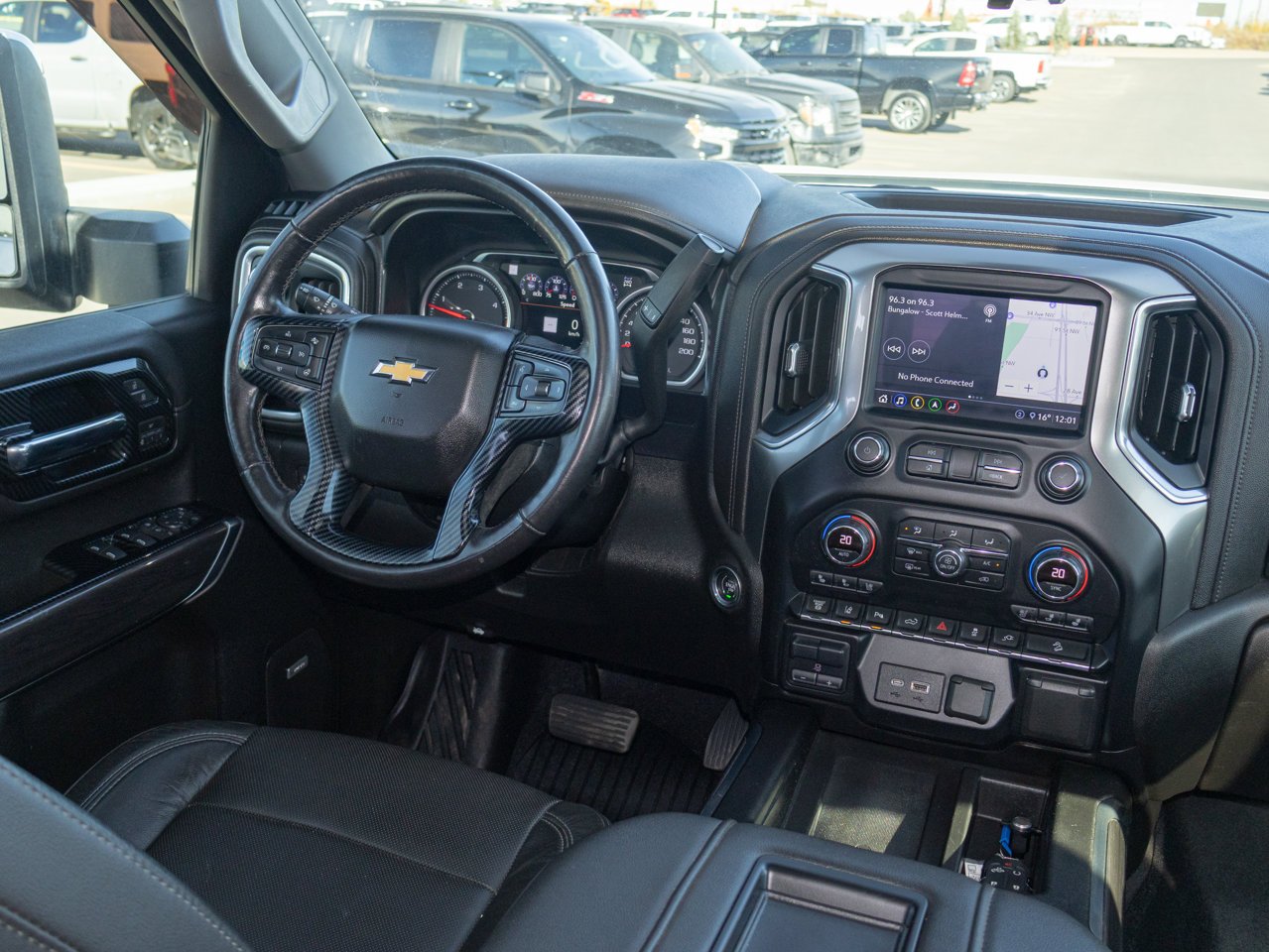 2020 Chevrolet Silverado 2500HD 4WD Crew Cab 159 LTZ White Sherwood Park - photo #31
