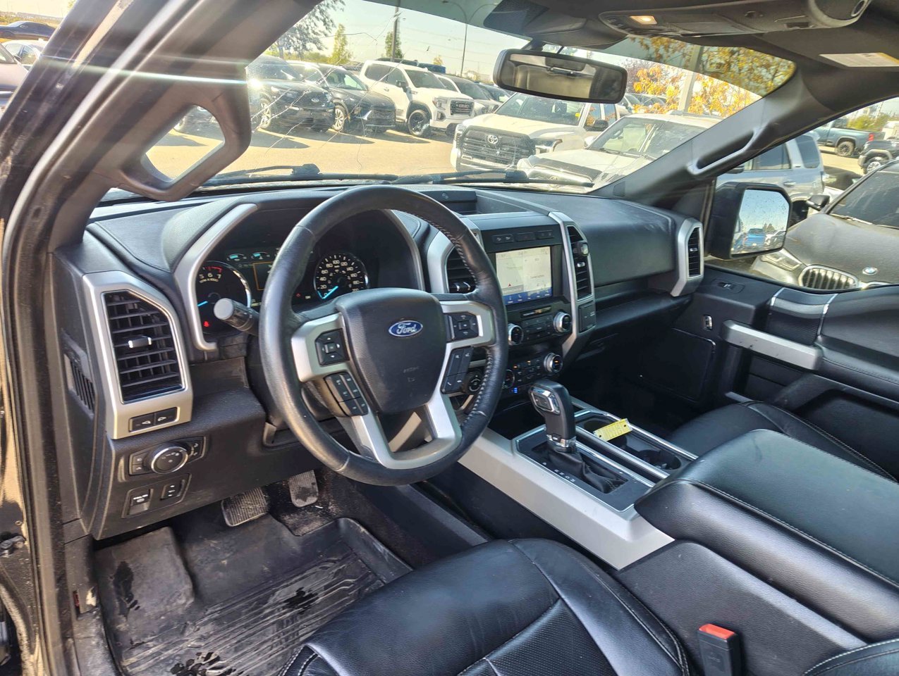 2020 Ford F-150 LARIAT 4WD SuperCrew 5.5' Box Black Sherwood Park - photo #6
