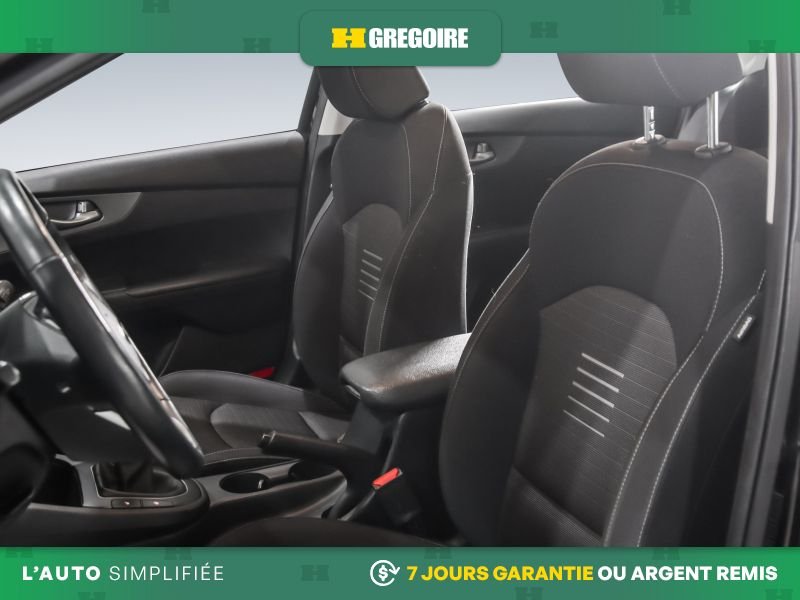 Kia Forte 2019 Noir Blainville - photo #18