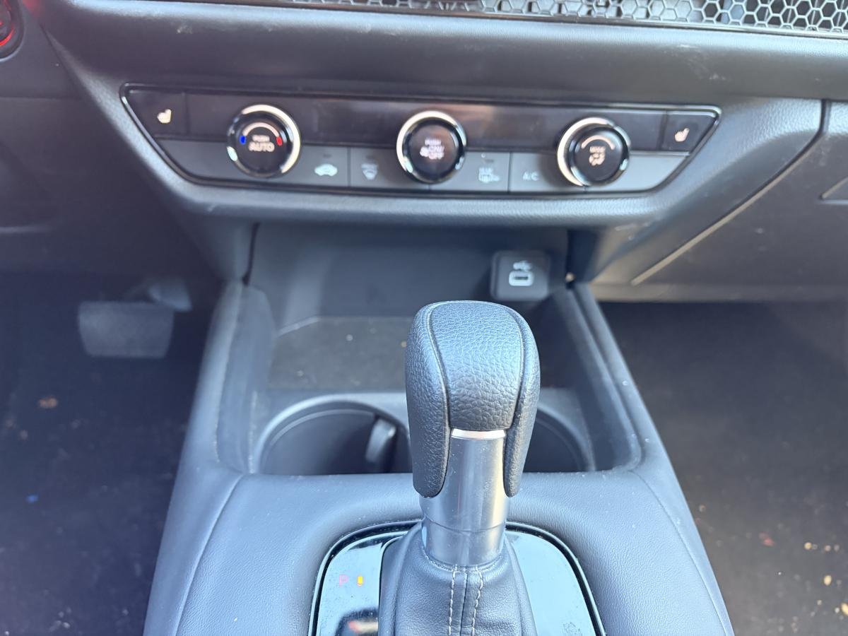 2025 Honda HR-V White  - photo #13
