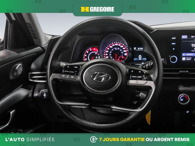 Hyundai Elantra 822272 | Essential AUTO AC GR ELECT MAGS CAM RECUL BLEUTOOT 2023 Blanc Laval - photo #18