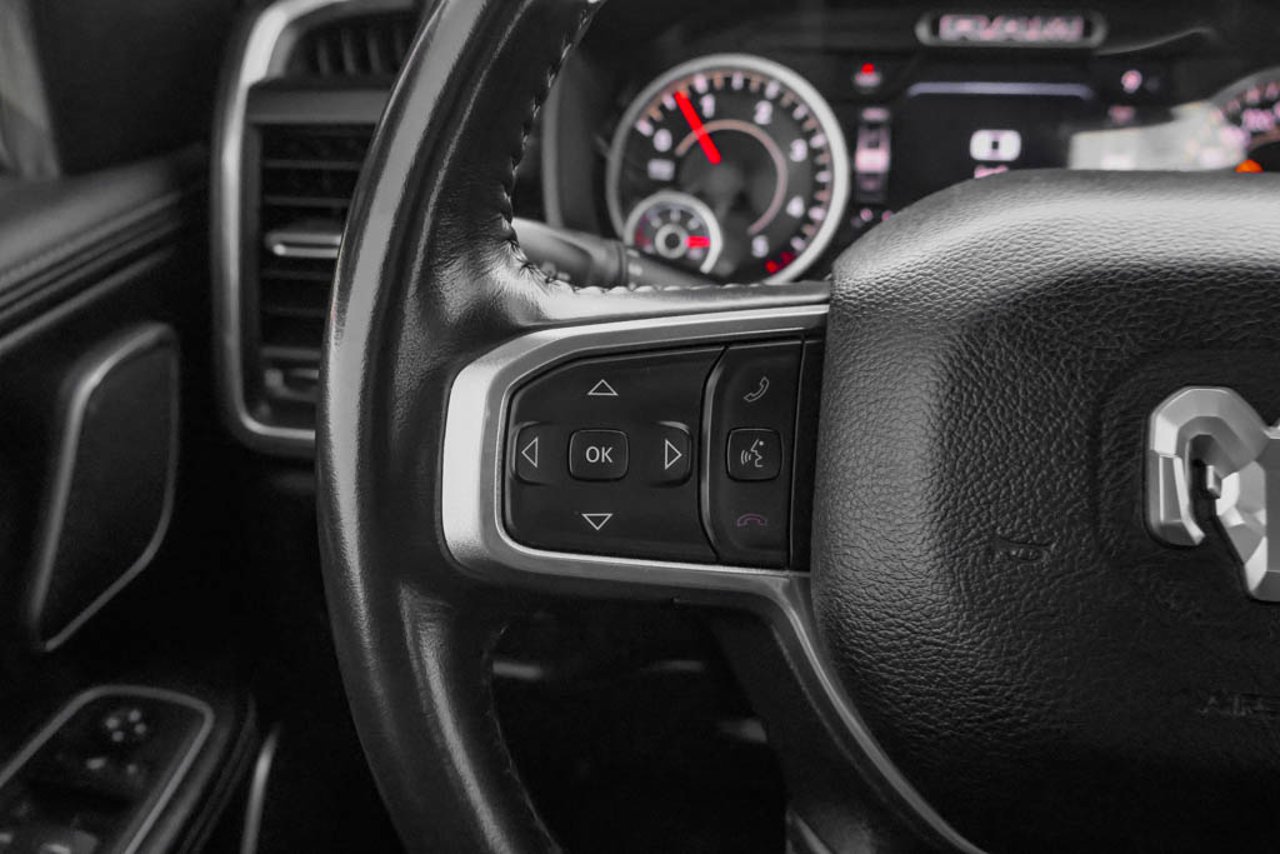 2022 Ram 1500 Laramie 4x4 Crew Cab 5'7 Box Grey Sherwood Park - photo #19