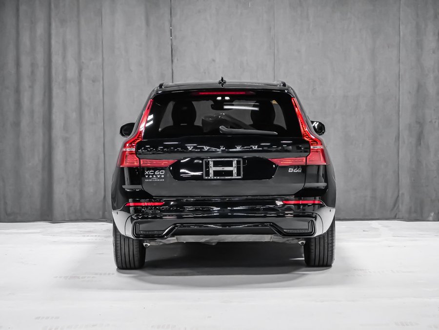 Volvo XC60 PLUS DARK THEME 2023 Noir
