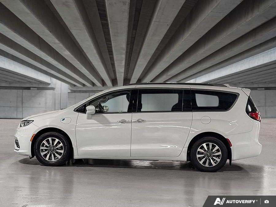 2021 Chrysler Pacifica Hybrid 2021 White