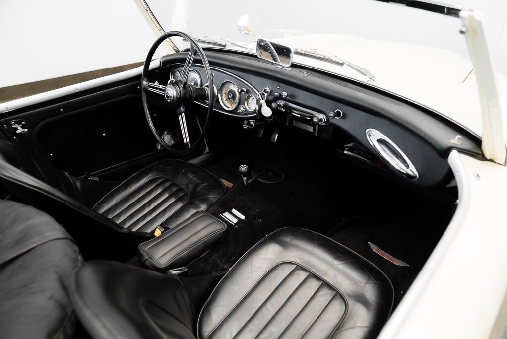 Austin Healey BN7 Mrk 1 1961 Blanc Montréal - photo #13