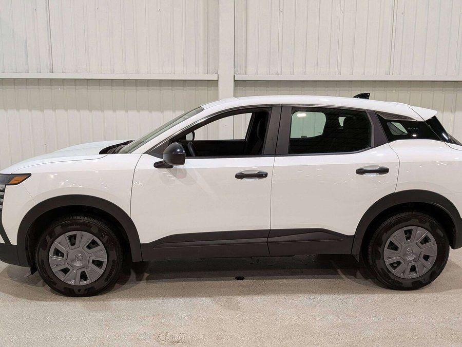 2026 Nissan Kicks S AWD White