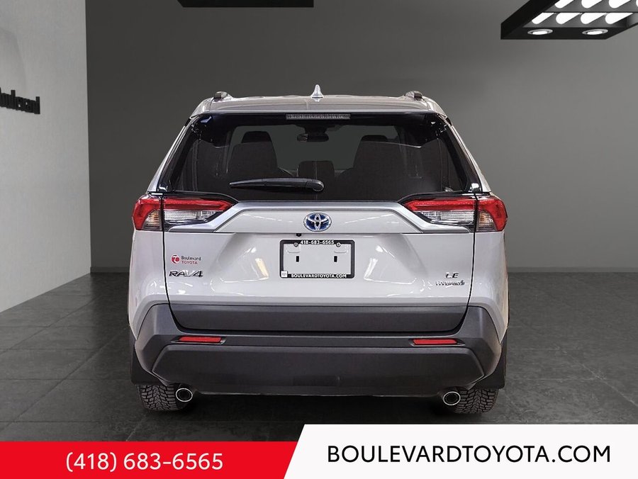 Toyota RAV4 HYBRIDE, LE, AWD 2023 Argent