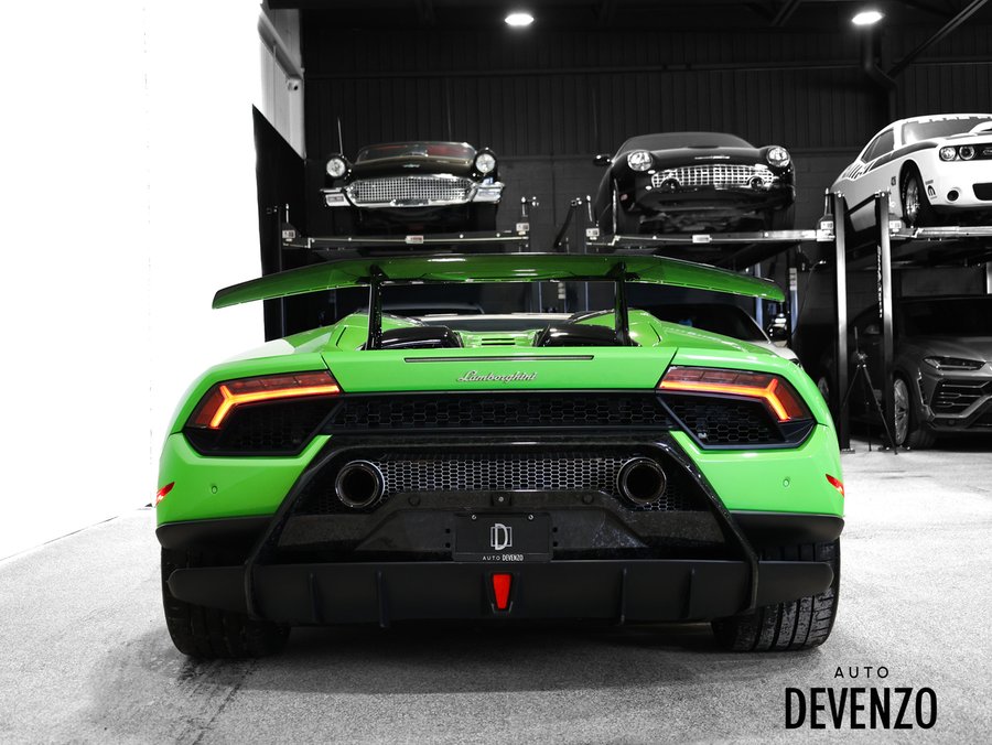 2018 Lamborghini Huracan 2018 Green