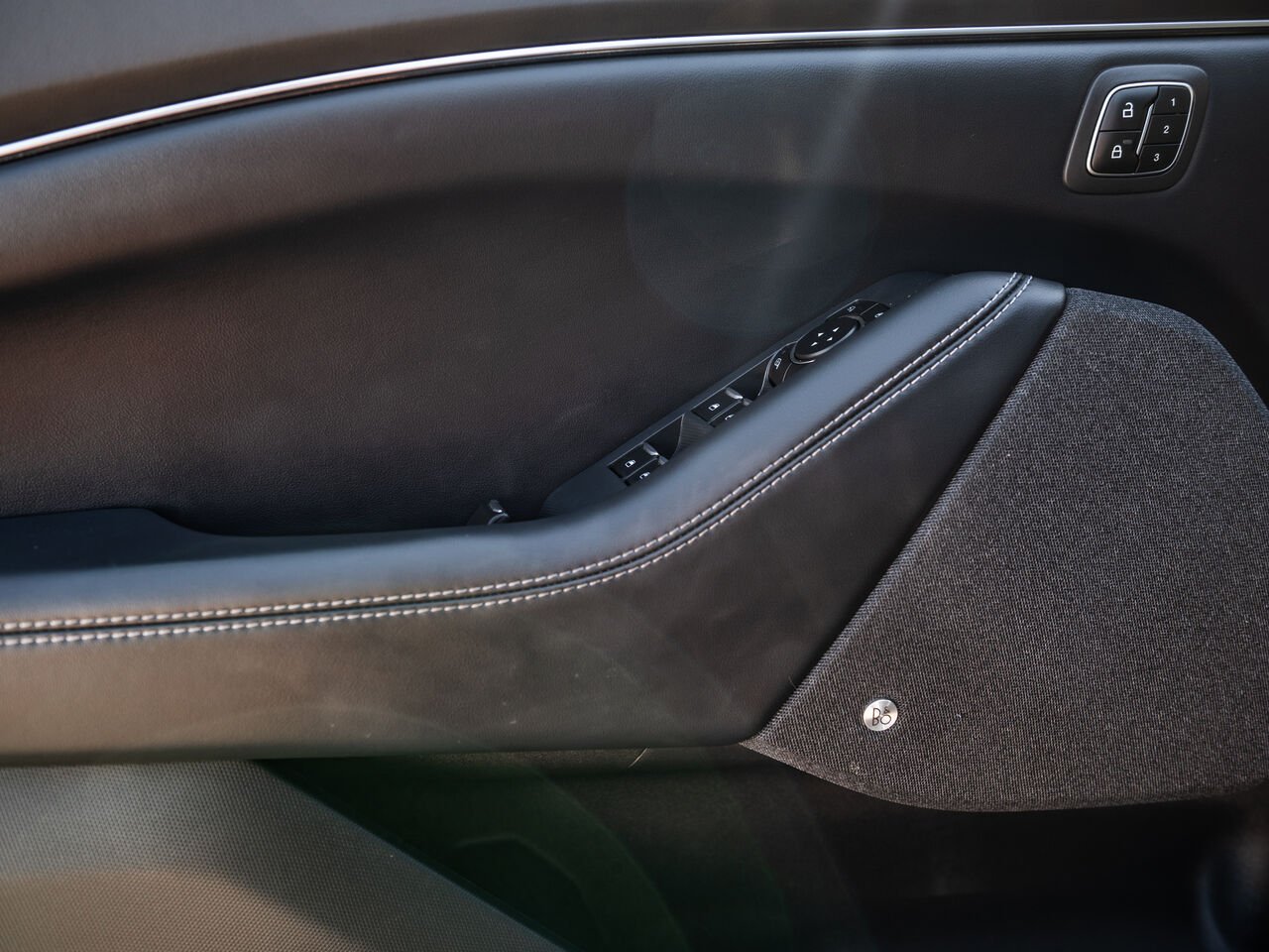 2023 Ford Mustang Mach-E Black Sainte-Julienne - photo #16