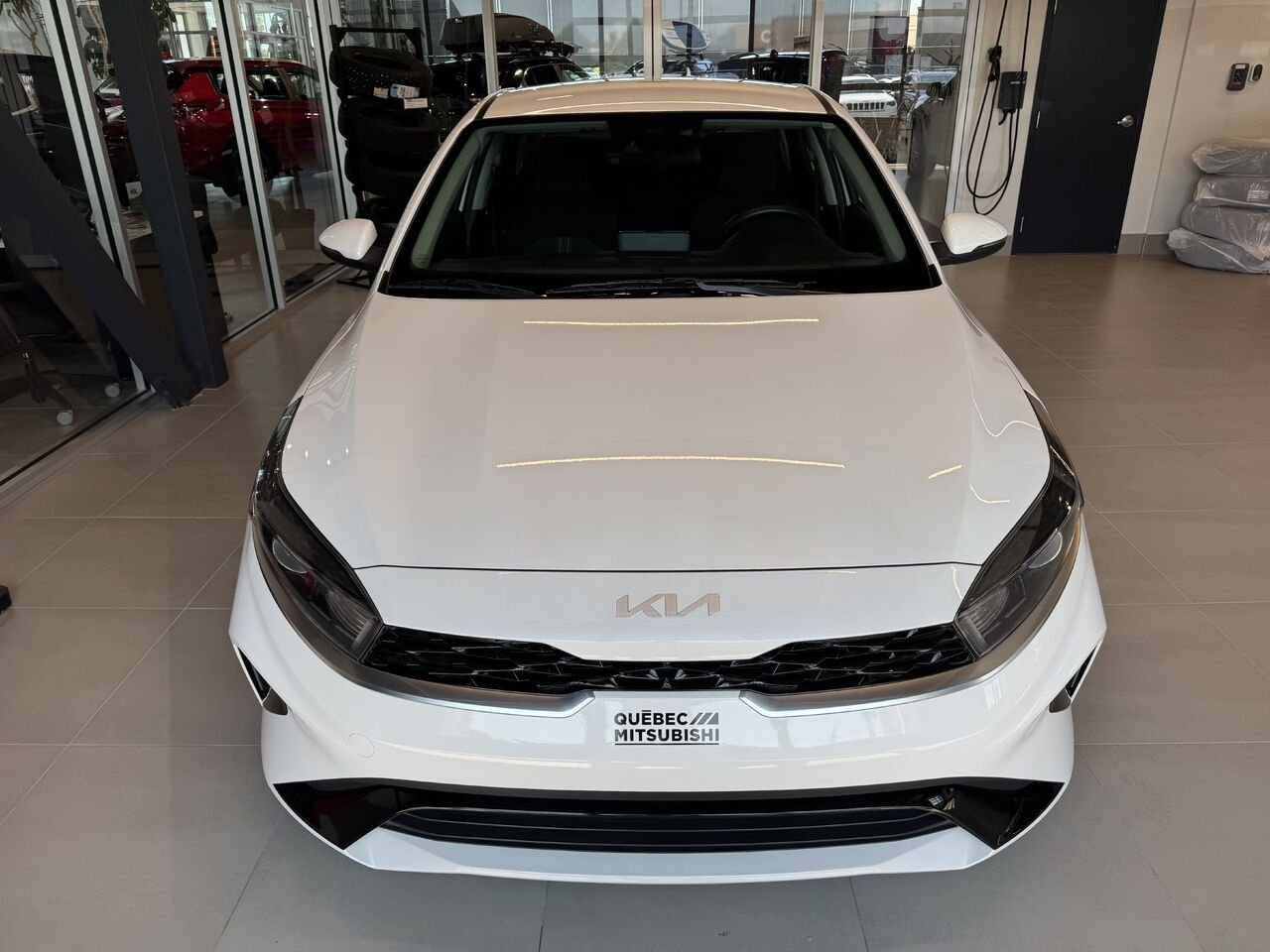 2024 Kia Forte White Saint-Eustache - photo #5