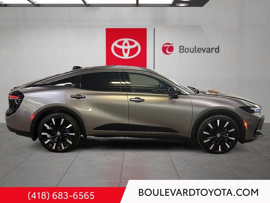Toyota Crown PLATINUM, AWD 2023 Gris