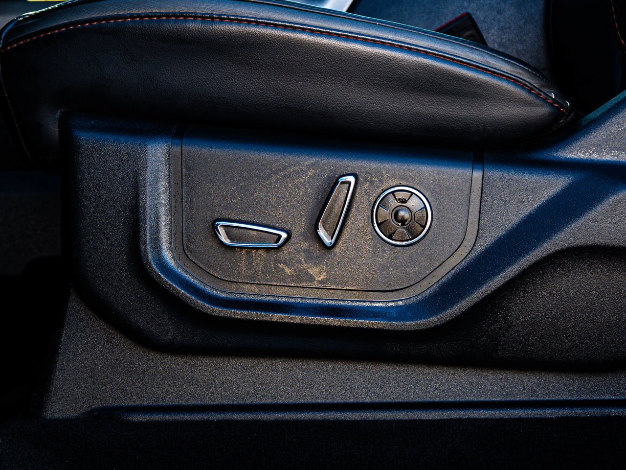 2022 Ford Super Duty F-350 SRW Platinum 4WD Crew Cab 6.75' Box White Sherwood Park - photo #20