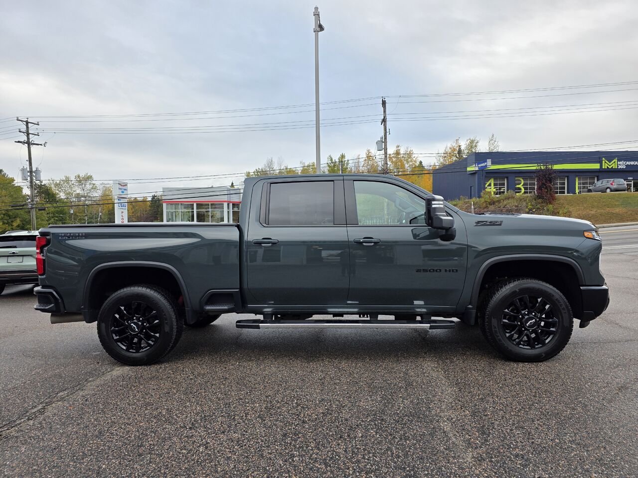 Chevrolet Silverado 2500HD LT TrailBoss 2025 Gris Mont-Laurier - photo #3
