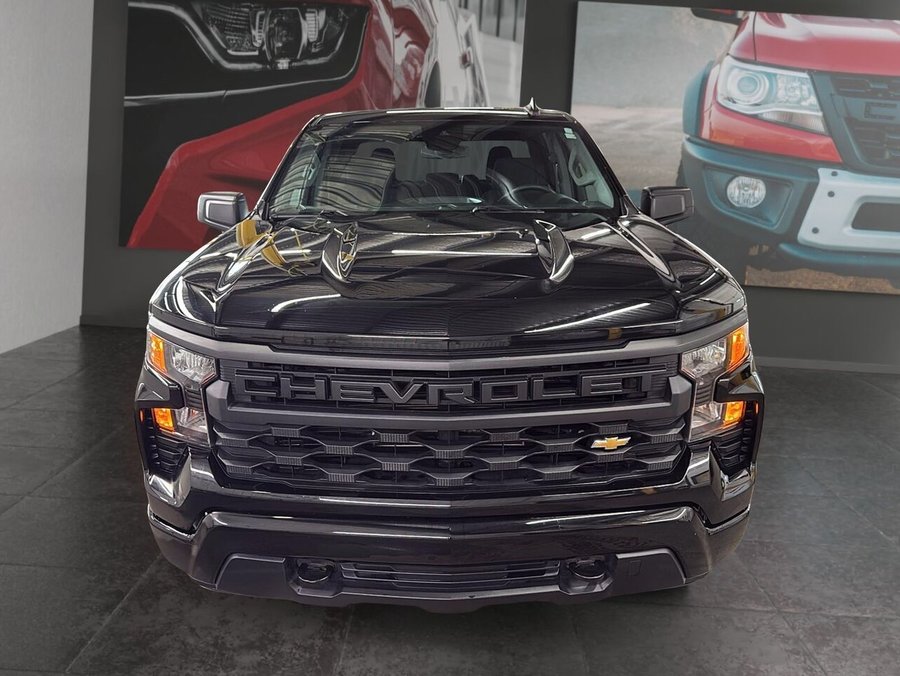Chevrolet Silverado 1500 Custom cabine multiplace 4RM 147 po 2022 Noir