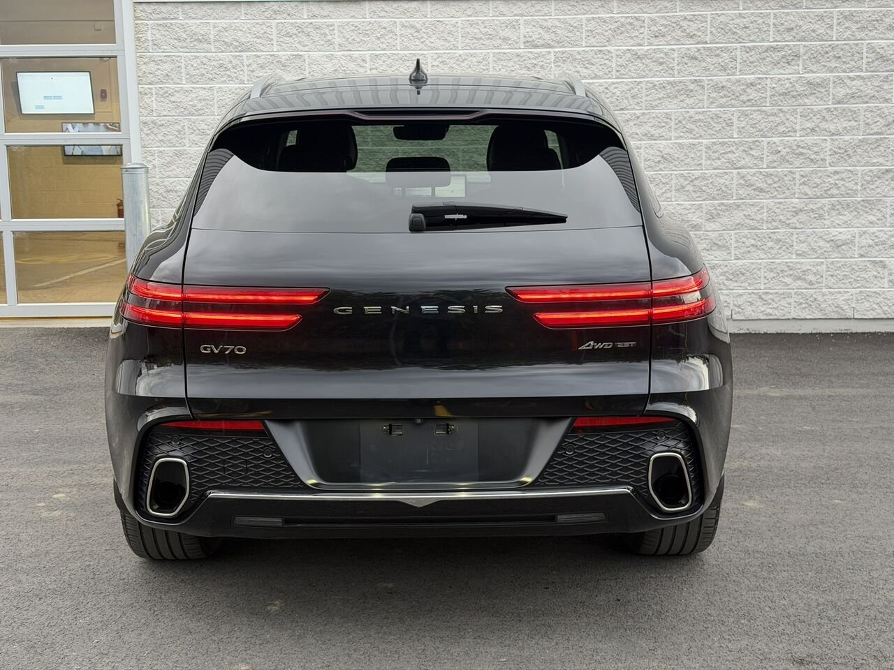 Genesis GV70 2.5T Advanced Plus AWD 2024 Noir Laval - photo #14