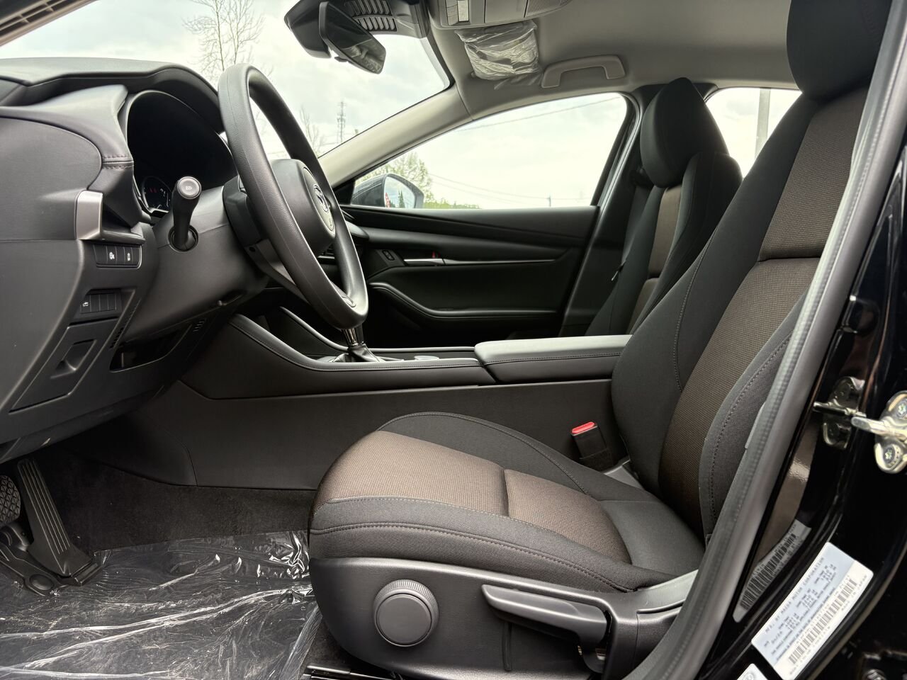 2026 MAZDA Mazda3 GX TA Jet Black Mica Montmagny - photo #3