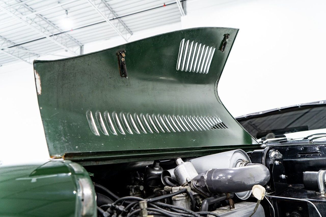 Morgan Plus 8 Unrestored with only 7137km (4435miles) | PRIX EN USD 1970 Vert Montréal - photo #19