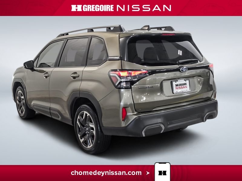 2025 Subaru Forester Green Laval - photo #5