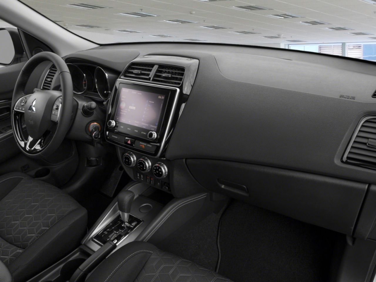 2026 MITSUBISHI RVR White Diamond Amos - photo #11