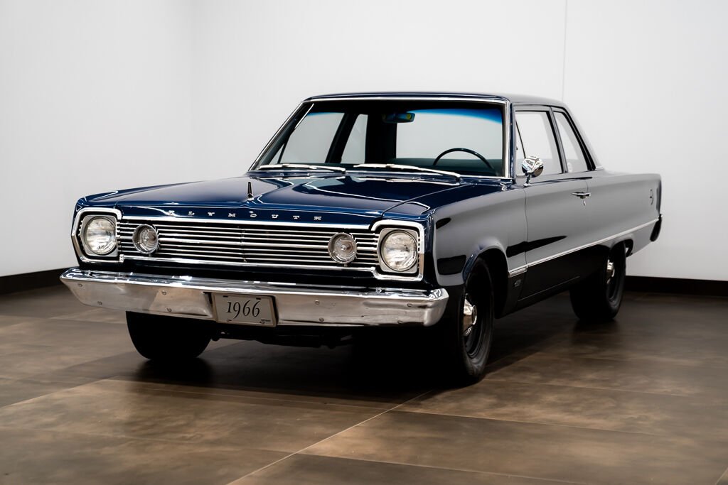 Plymouth Belvedere **PRIX EN USD** 1966 Bleu Montréal - photo #0