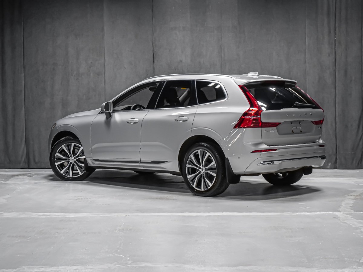 Volvo XC60 B6 INSCRIPTION ADVANCED CLIMATE 2022 Argent Montréal - photo #3