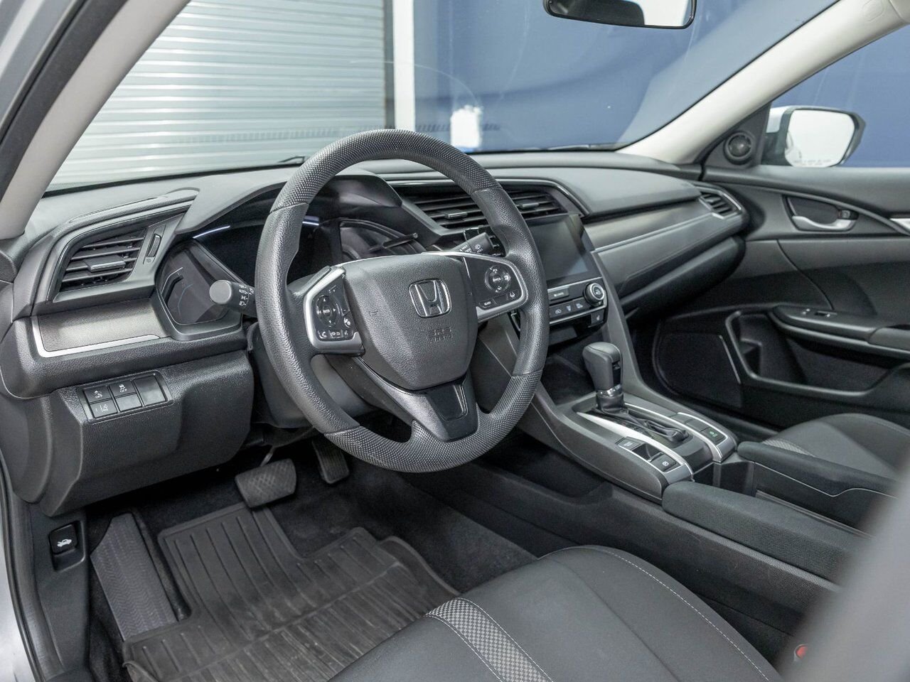 Honda Civic LX AUTOMATIQUE *SIEGES CHAUF* CARPLAY *GR SECURITE 2021 Gris Saint-Jérôme - photo #1