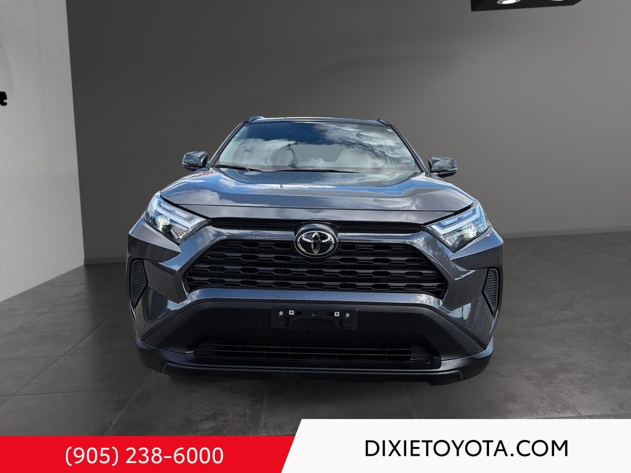 2025 Toyota RAV4 XLE AWD / HEATED SEATS / MOONROOF / ALLOY WHEELS / CARPLAY AND ANDROID AUTO Grey Mississauga - photo #1