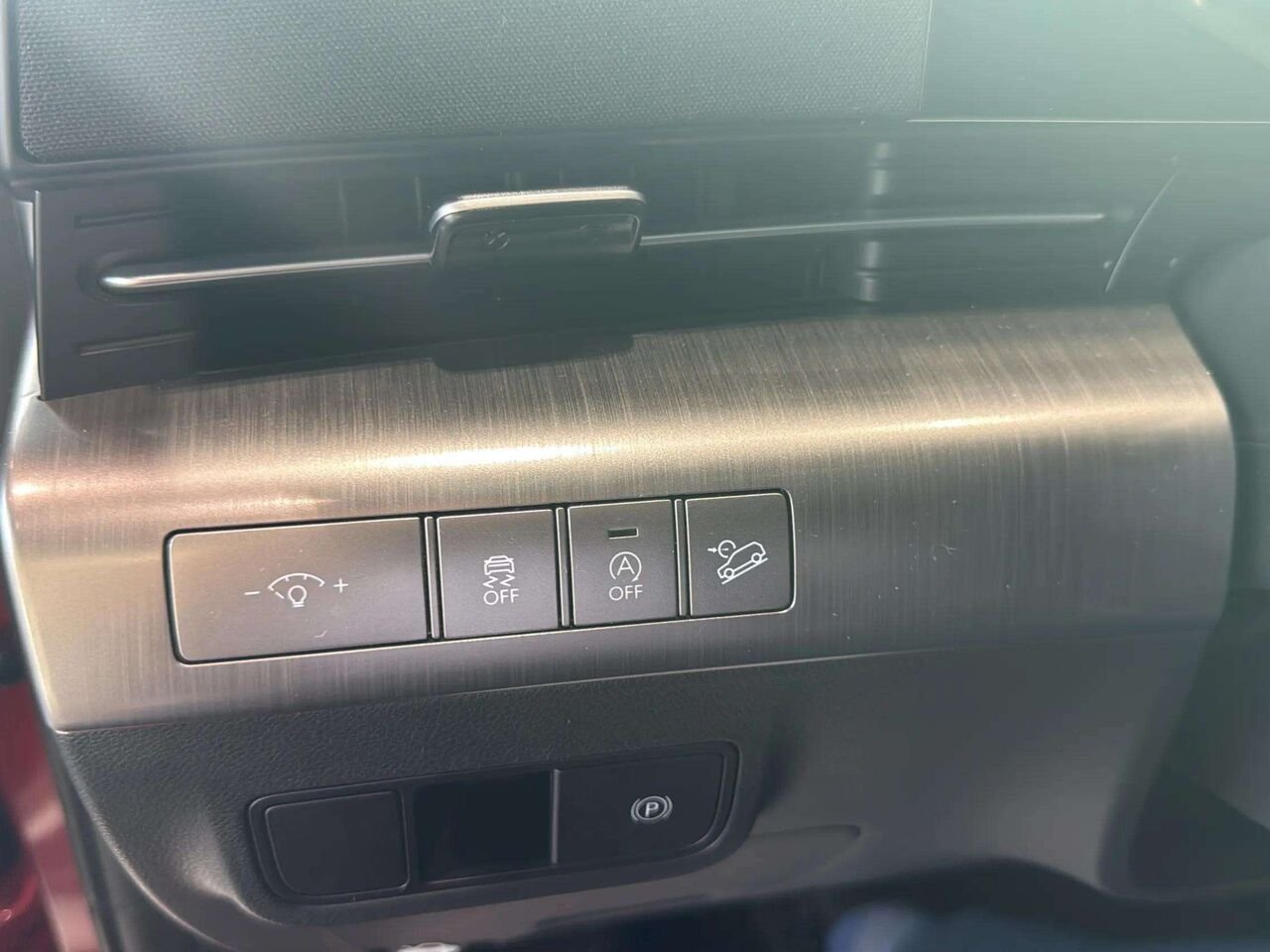 Hyundai Kona 2.0L Essential TI 2024 Rouge Gatineau - photo #17