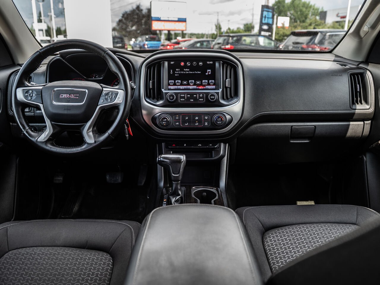 2016 GMC Canyon Red Sainte-Julienne - photo #22