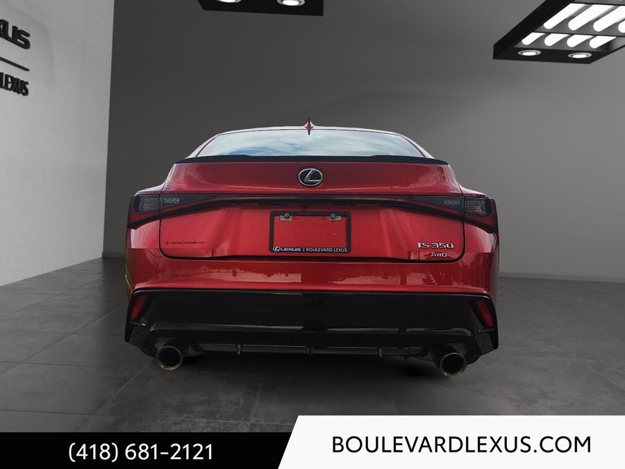 2024 Lexus IS 2024 Red