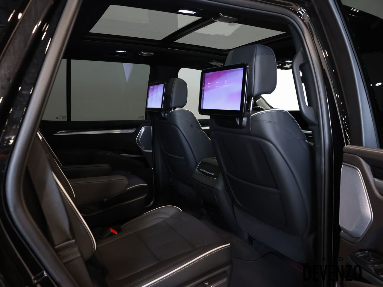 Cadillac Escalade 2025 Noir Saint-Eustache - photo #6