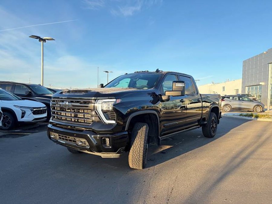 2025 Chevrolet Silverado 3500HD High Country Midnight Edition 6.6L Duramax Z71 | Power Assist Steps Black