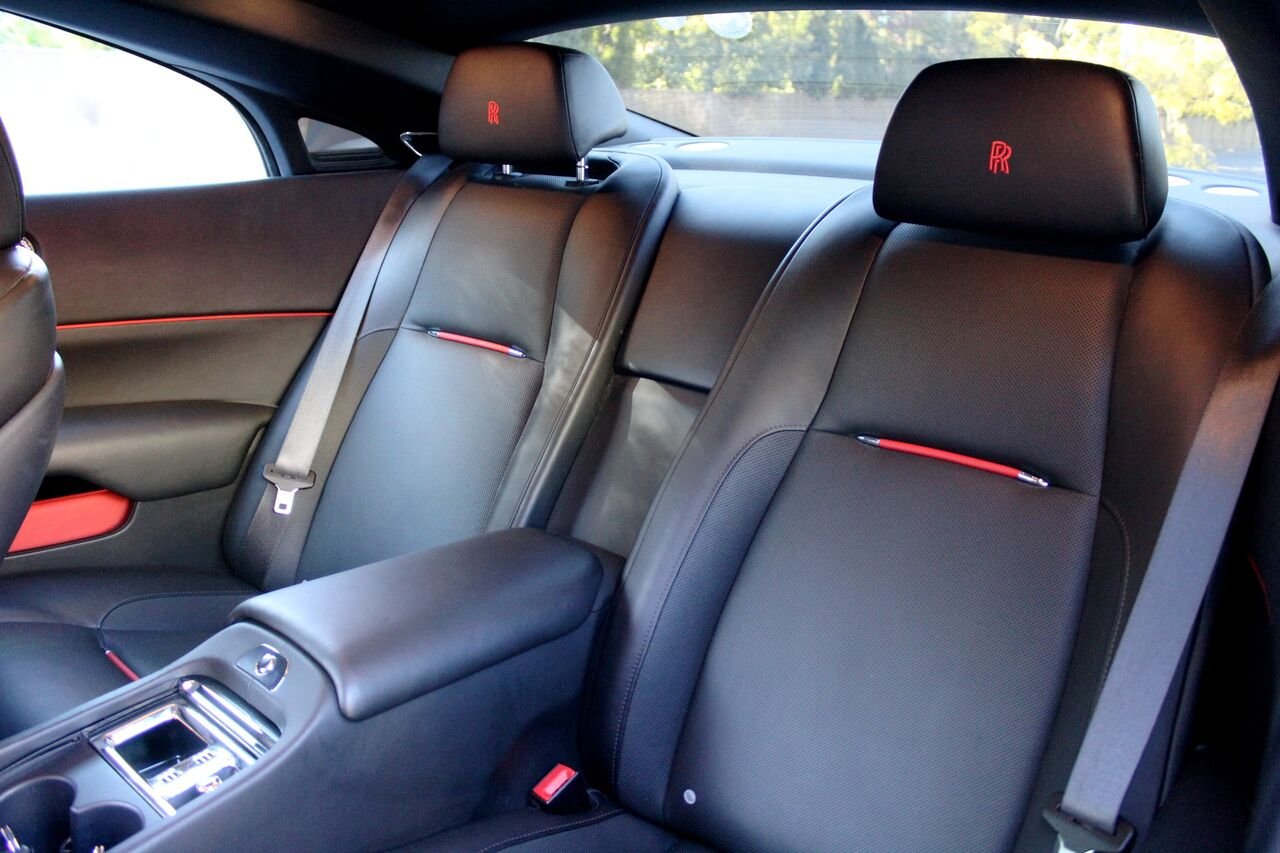 Rolls-Royce Wraith VIN: SCA665C5XKUX87362 2019 Noir Sainte-Rose - photo #8