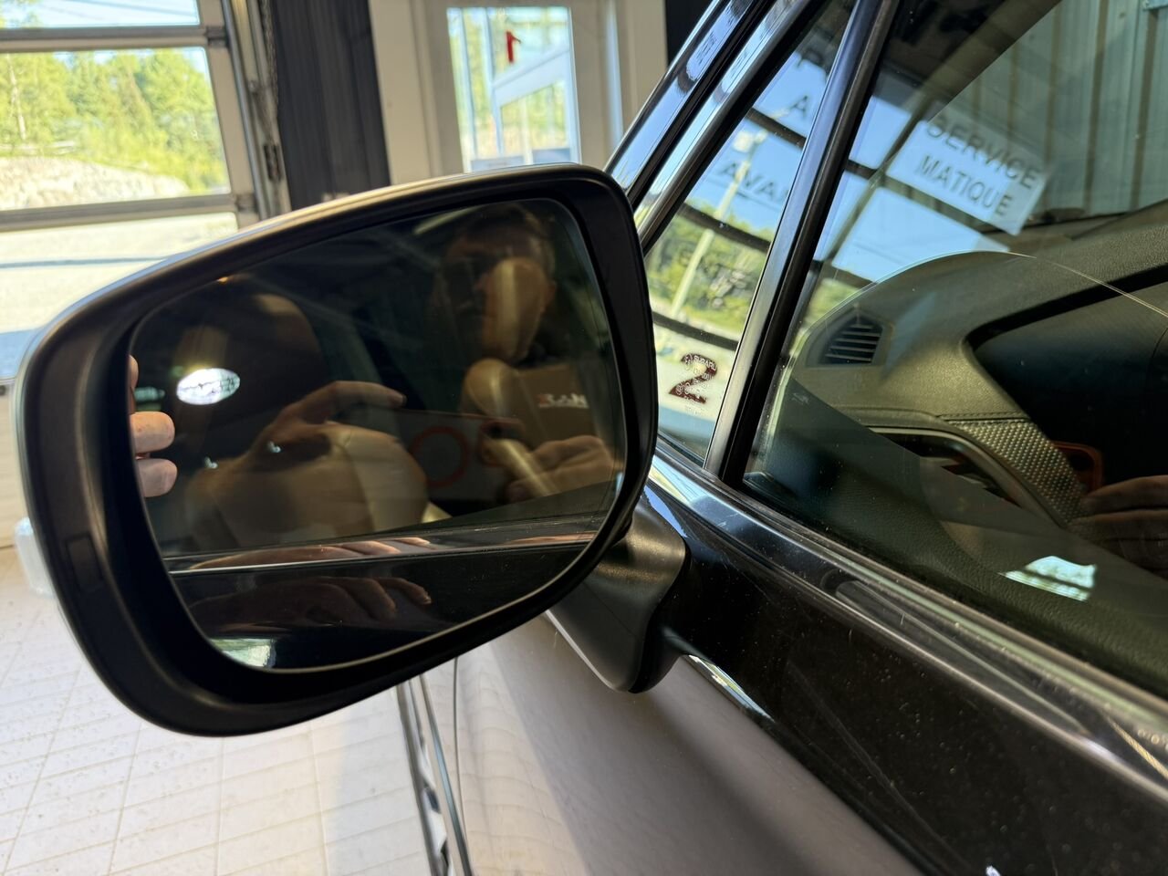 2019 Subaru Forester Black Rouyn-Noranda - photo #6