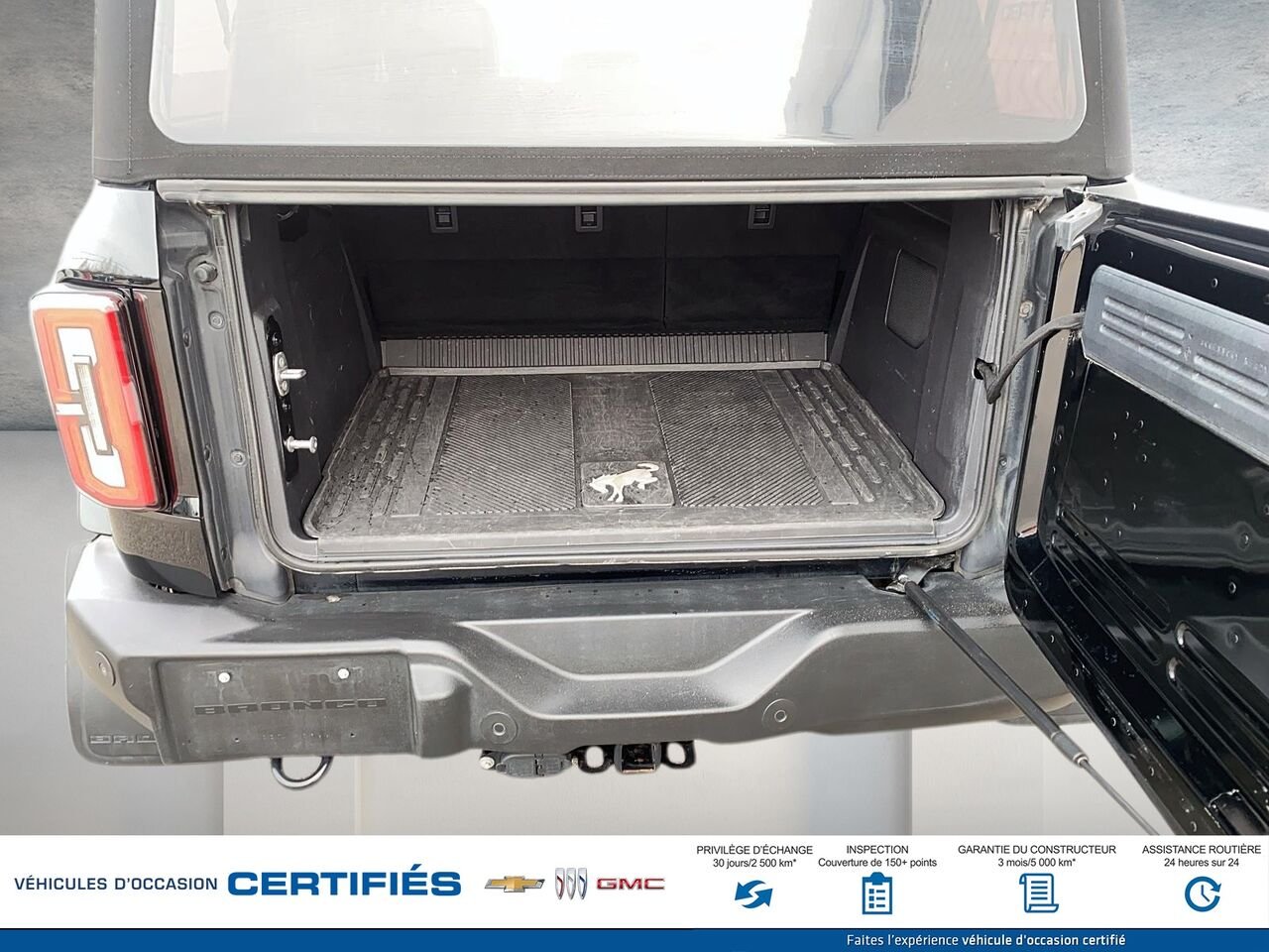 2023 Ford BRONCO Outer Banks Outer Banks 4 portes 4x4 Black Montmagny - photo #5